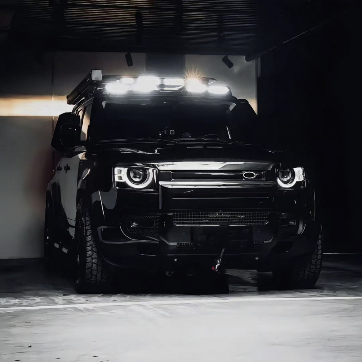 TITANSCHILD – Carbon Sport Motorhaube für Defender 90/110/130 - Detailansicht