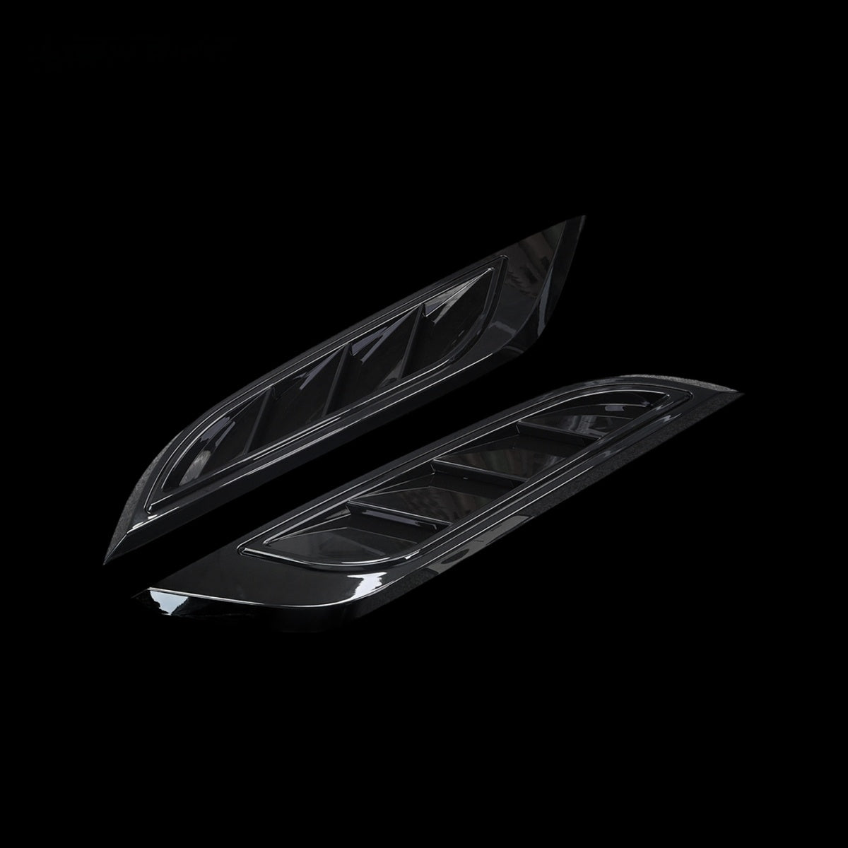 TITANSCHILD – Motorhauben-Lüftung Dry Carbon für Defender 2020 - Hauptbild