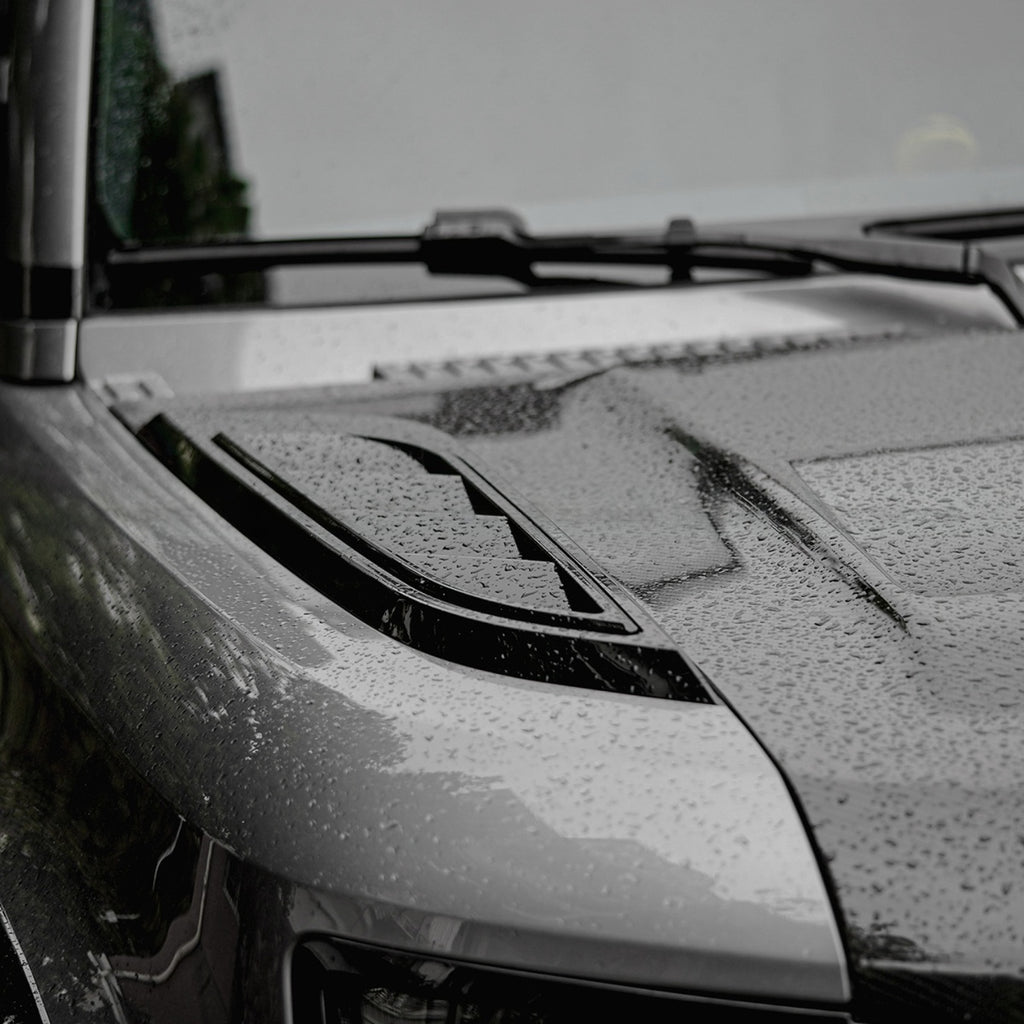 TITANSCHILD – Motorhauben-Lüftung Dry Carbon für Defender 2020 - Nahaufnahme
