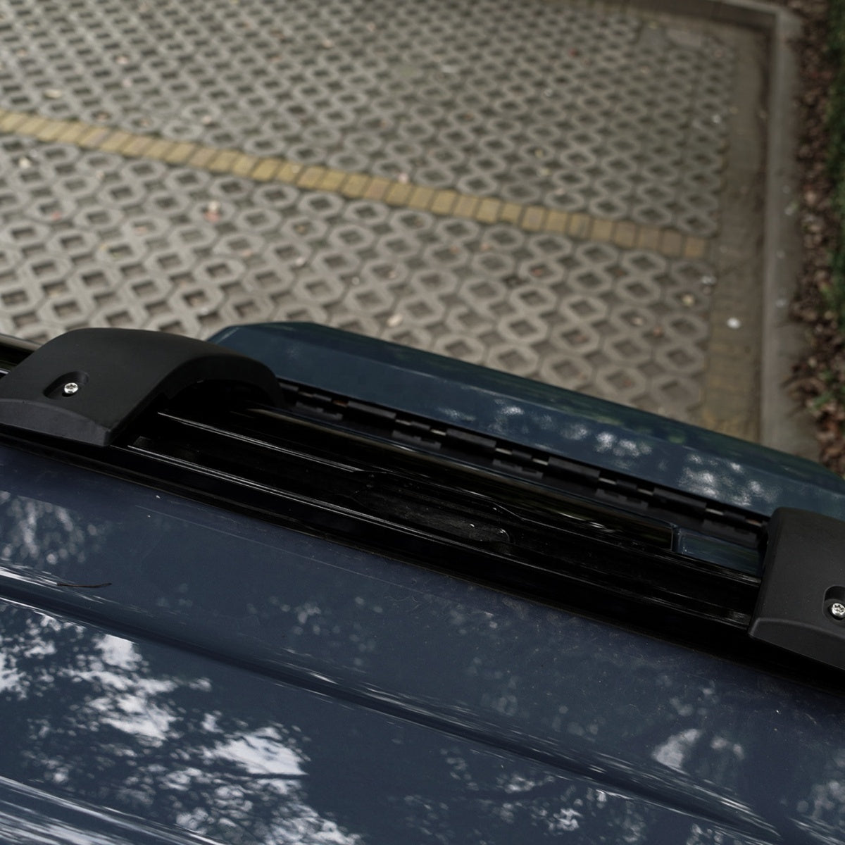 TITANSCHILD – Dachträger Querträger Set für Defender 110 - Nahaufnahme