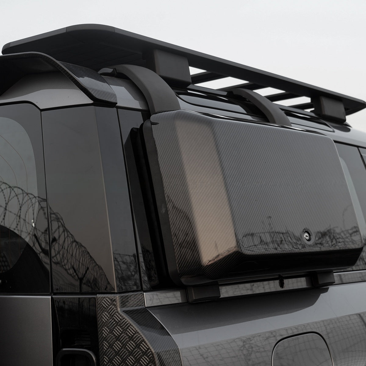 TITANSCHILD – Aluminium Dachträger für Defender - Detailansicht