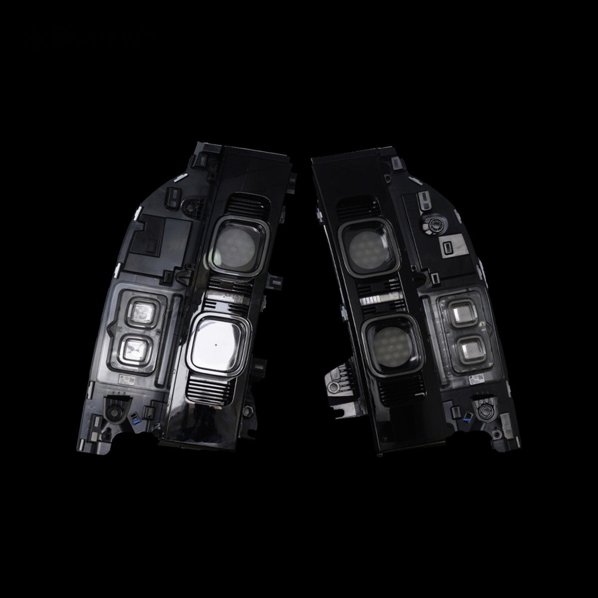 TITANSCHILD – LED Rückleuchten Set für Land Rover Defender - Hauptbild