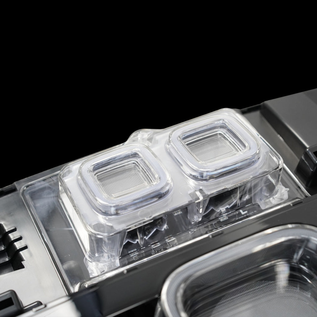 TITANSCHILD – LED Rückleuchten Set für Land Rover Defender - Seitenansicht