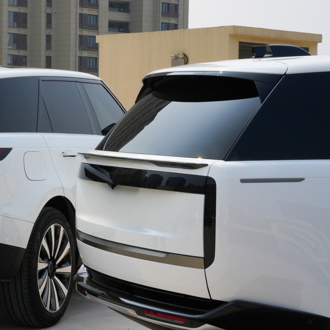 TITANSCHILD – Carbon-Mittelspoiler für Range Rover - Nahaufnahme