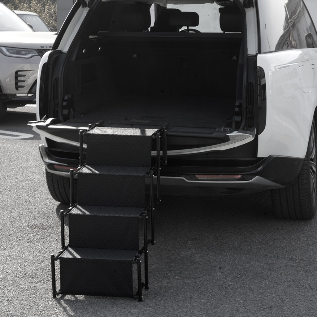 TITANSCHILD – Heckleiter klappbar für Range Rover (ab 2022) - Detailansicht