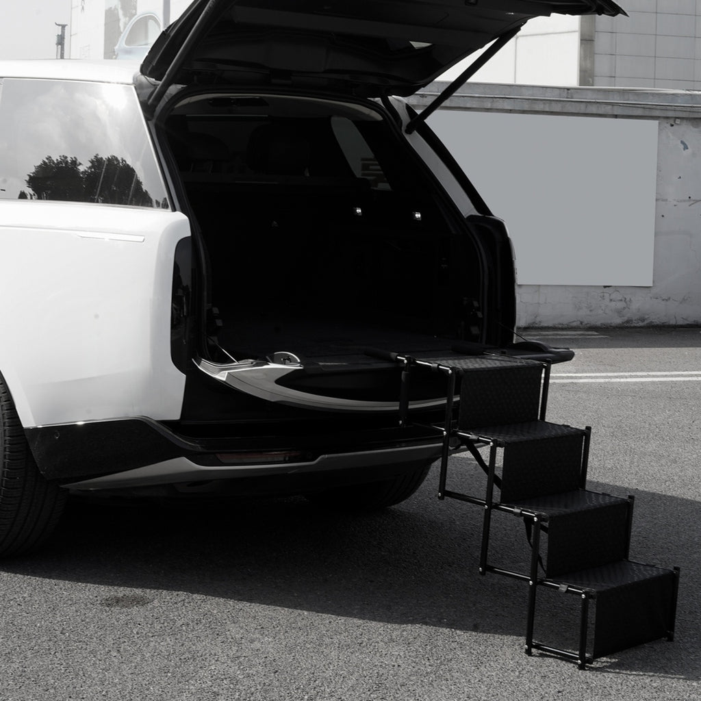 TITANSCHILD – Heckleiter klappbar für Range Rover (ab 2022) - Seitenansicht