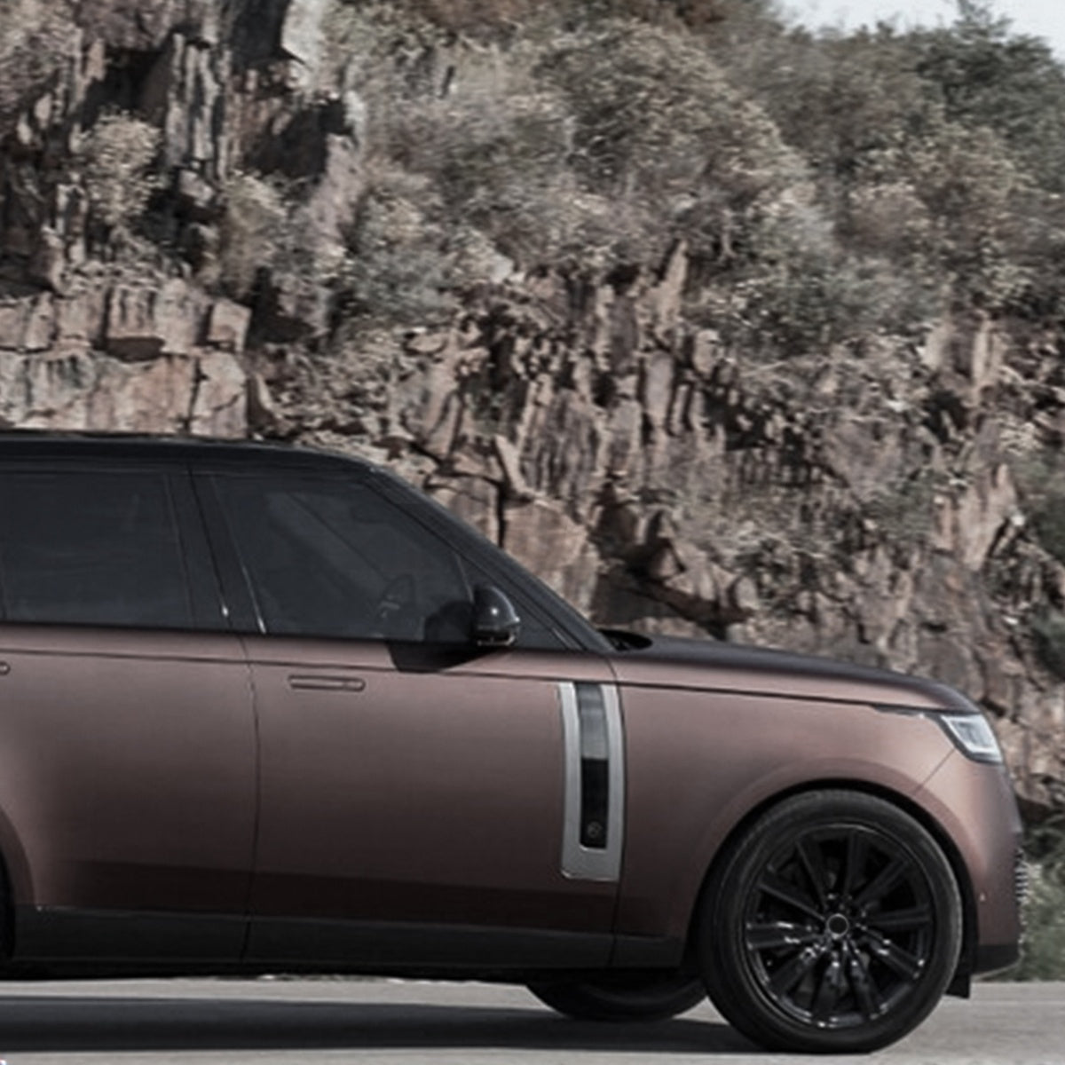 TITANSCHILD – SV-Seitenluftauslass für Range Rover - Nahaufnahme