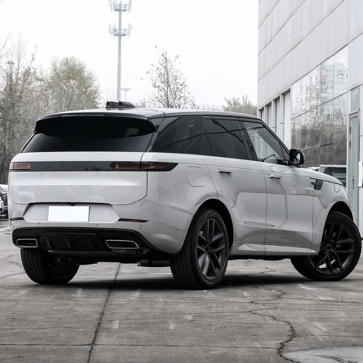 TITANSCHILD – Genovo Felgen ab 20 Zoll für Range Rover Sport - Seitenansicht