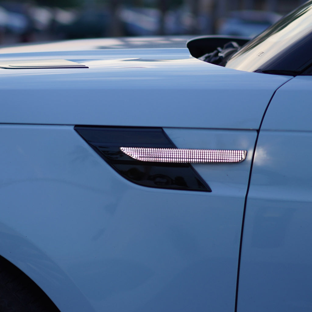 TITANSCHILD – Seitliche Lüftungsgitter mit LED für Range Rover Sport - Nahaufnahme