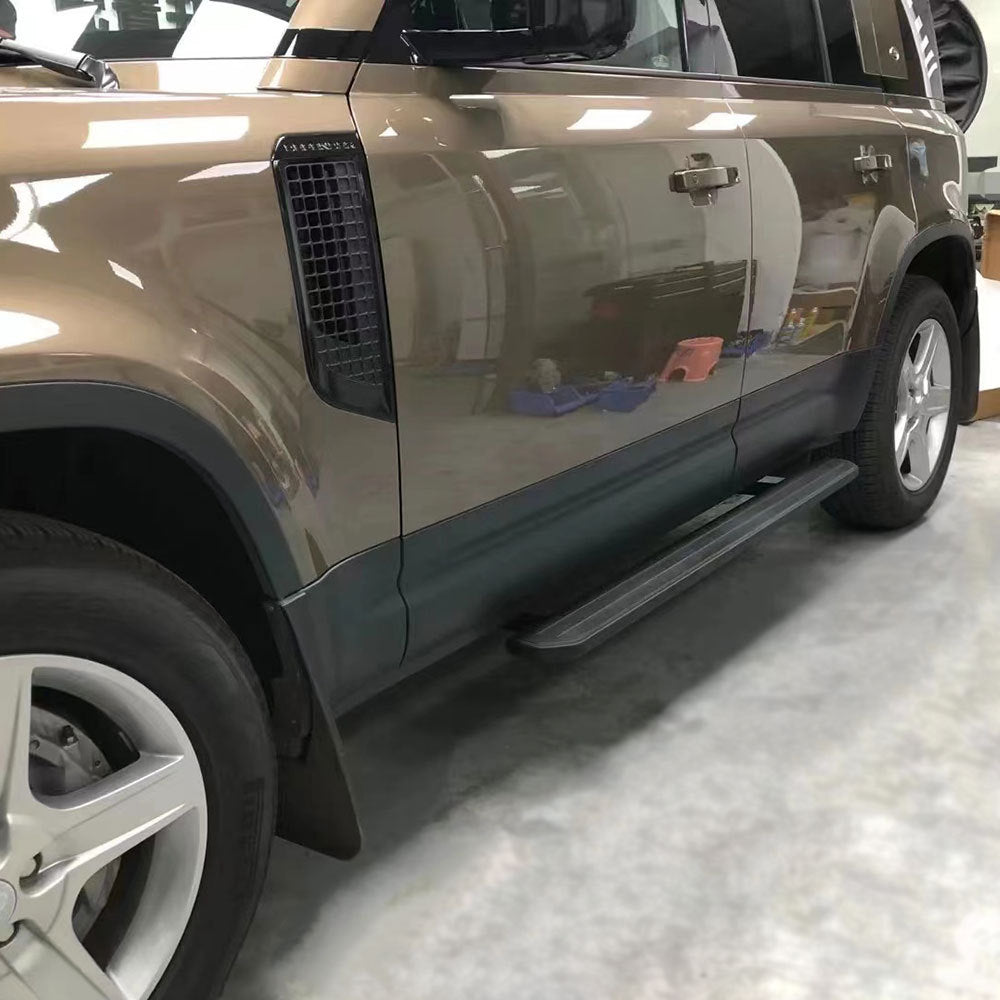 TITANSCHILD – Elektrische Side Steps für Defender 90/110/130 - Seitenansicht
